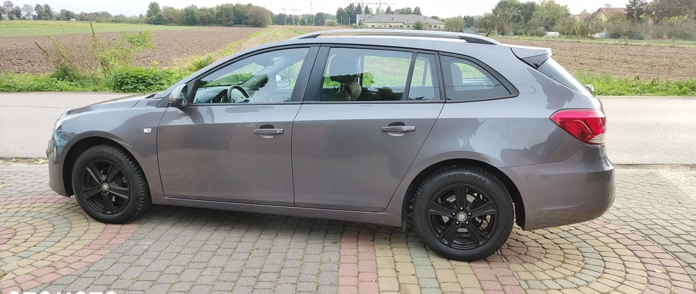 Chevrolet Cruze cena 25800 przebieg: 157000, rok produkcji 2013 z Barlinek małe 742